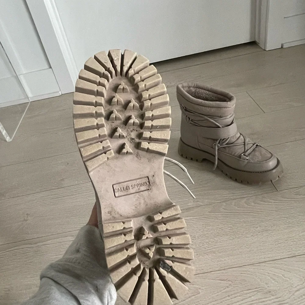 Call it Spring winter boots - Picture 4 of 5